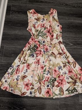 Floral Pink & Green Sleeveless Women's Dress